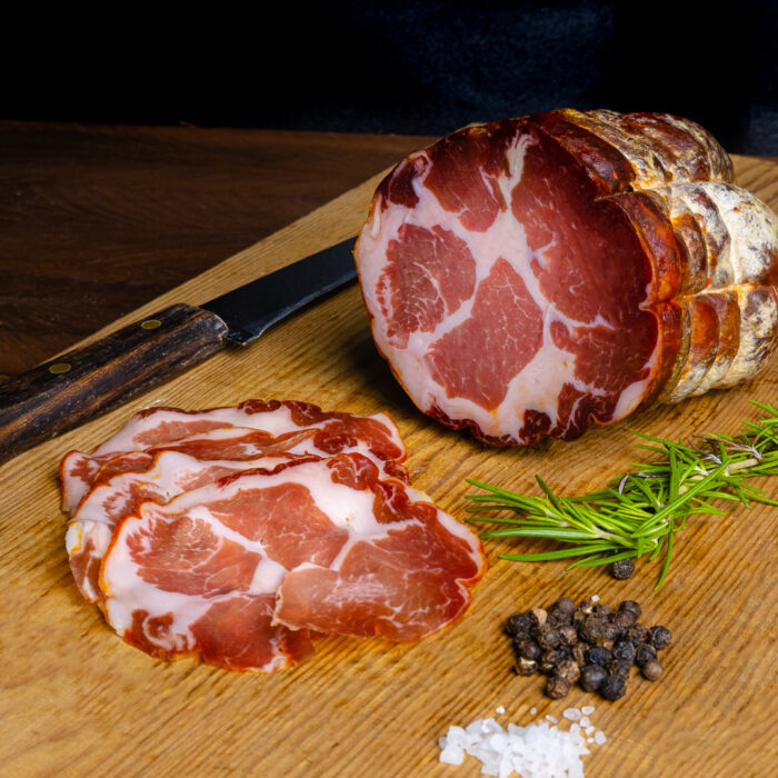 capocollo calabrese tenute conforti produzione propria