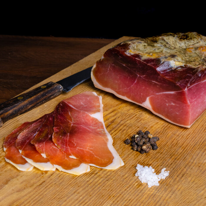 prosciutto crudo tenute conforti produzione propria